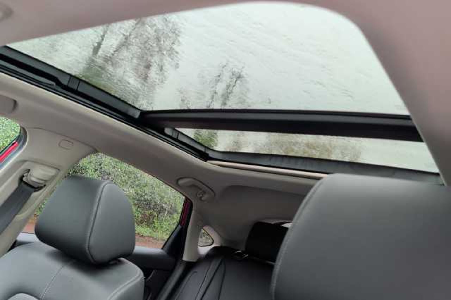 Honda Civic e:HEV 2.0 eHEV Advance 5dr CVT 