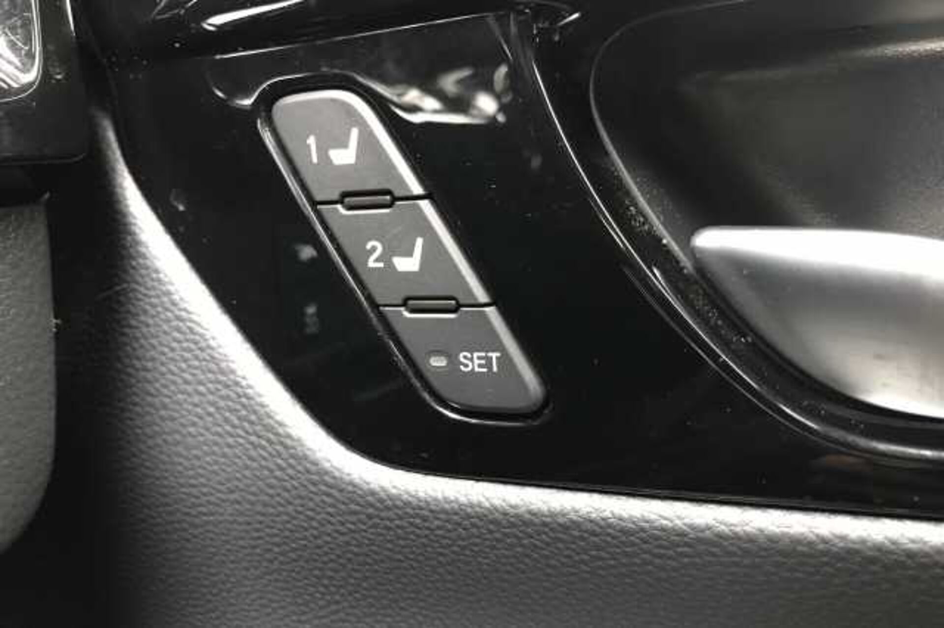 Honda CR-V e:HEV 2.0 eHEV Advance 5dr eCVT 