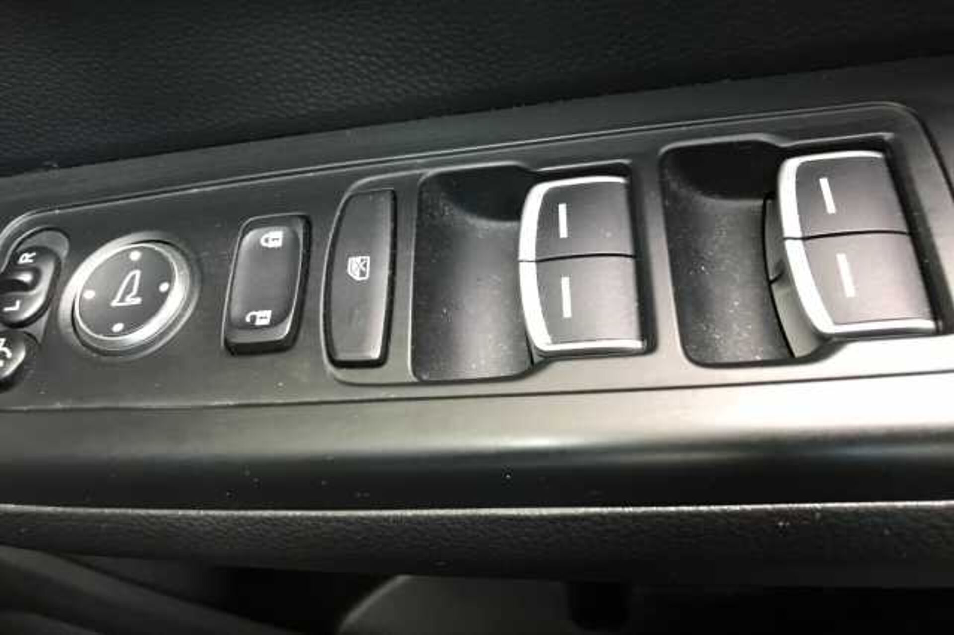 Honda CR-V e:HEV 2.0 eHEV Advance 5dr eCVT 