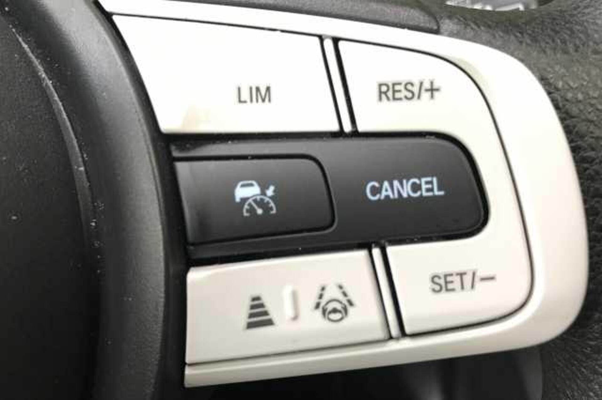 Honda HR-V Hybrid 1.5 i-MMD Hybrid SR 5dr eCVT 