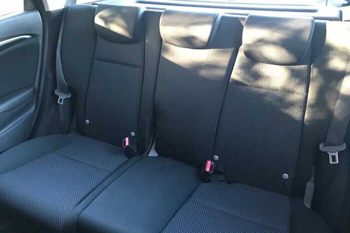 Honda Jazz 1.3 i-VTEC SE 5dr CVT 